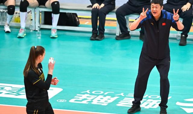 女排进入“中生代教练”时代 赵勇带来“新可能”？